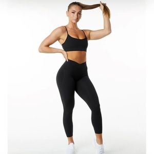 Alphalete surface power leggings 27” black small